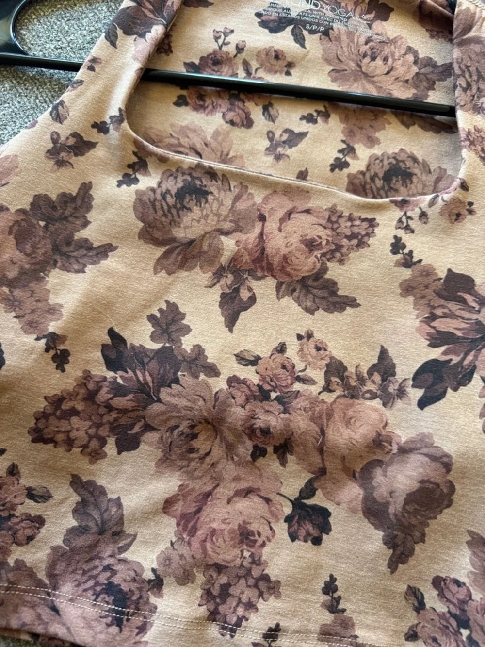 Beyond Yoga Mauve Floral Square-Neck Crop Tank - Picture 5 of 5